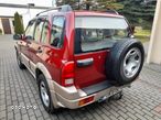 Suzuki Grand Vitara 2.0 - 14