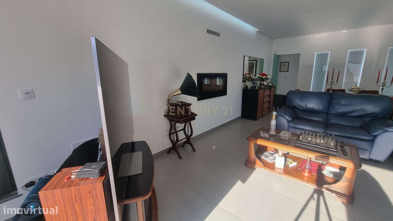 Moradia isolada T4 Jardins de Santiago - Setúbal-19