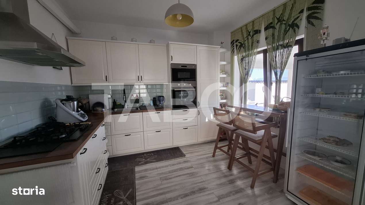 Casa individuala de vanzare 5 camere 172 mp utili 463 mp teren Sibiu - Imagine principală: 4/19
