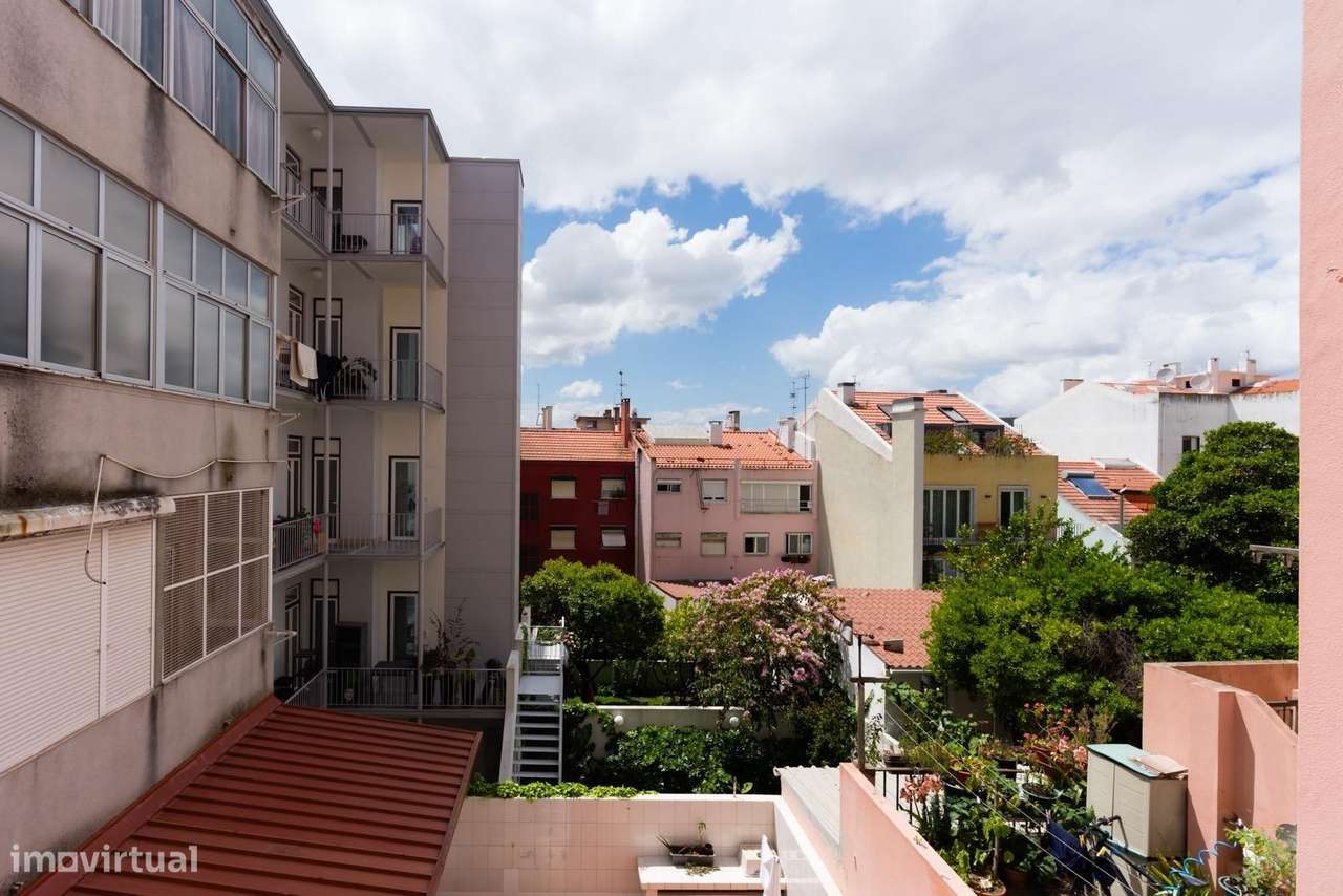 T2+1 pronto a habitar no centro de Lisboa!-13