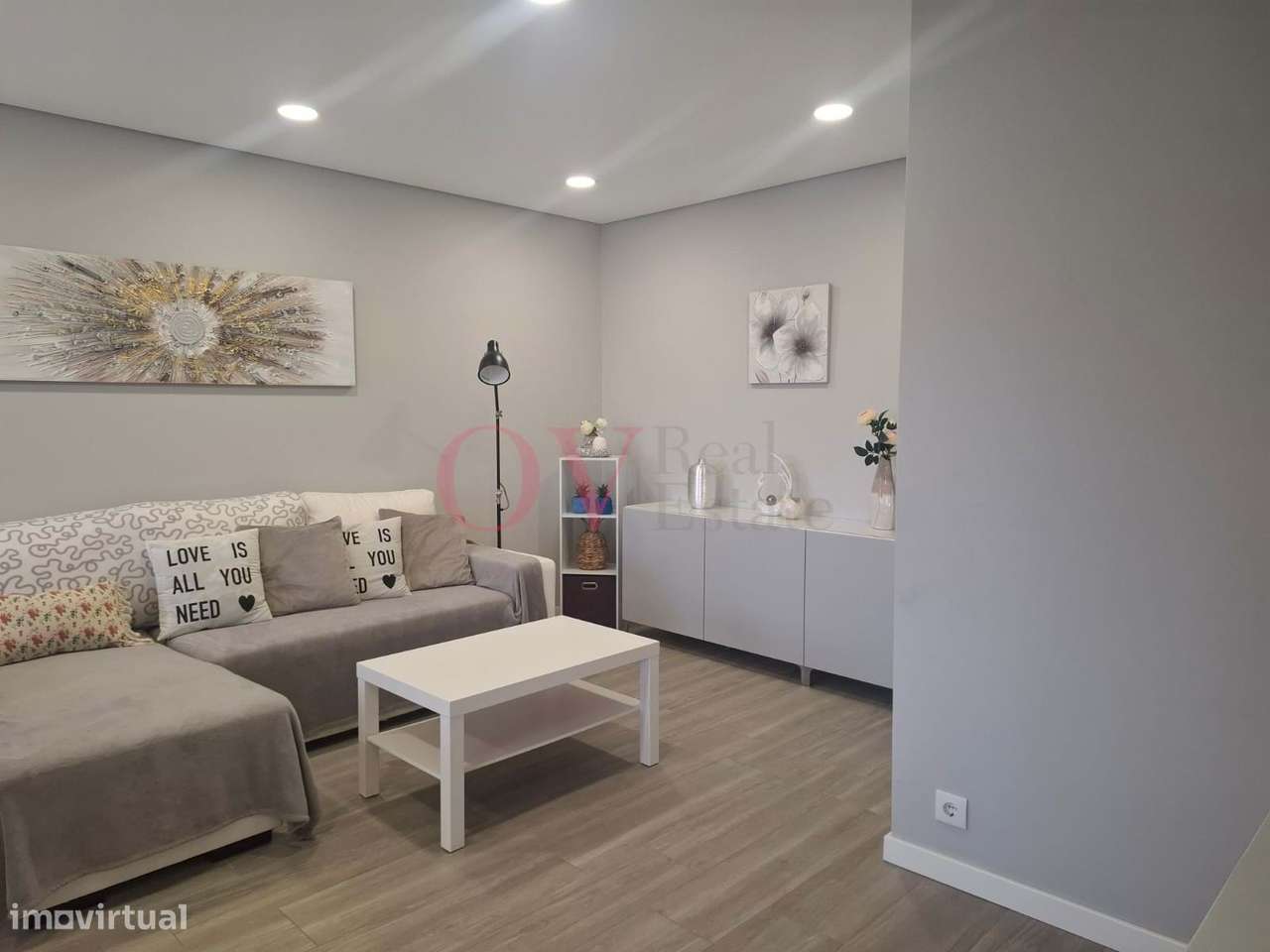 Apartamento T2 na Praia da Barra com 4 varandas e vista de Ria, para v-6