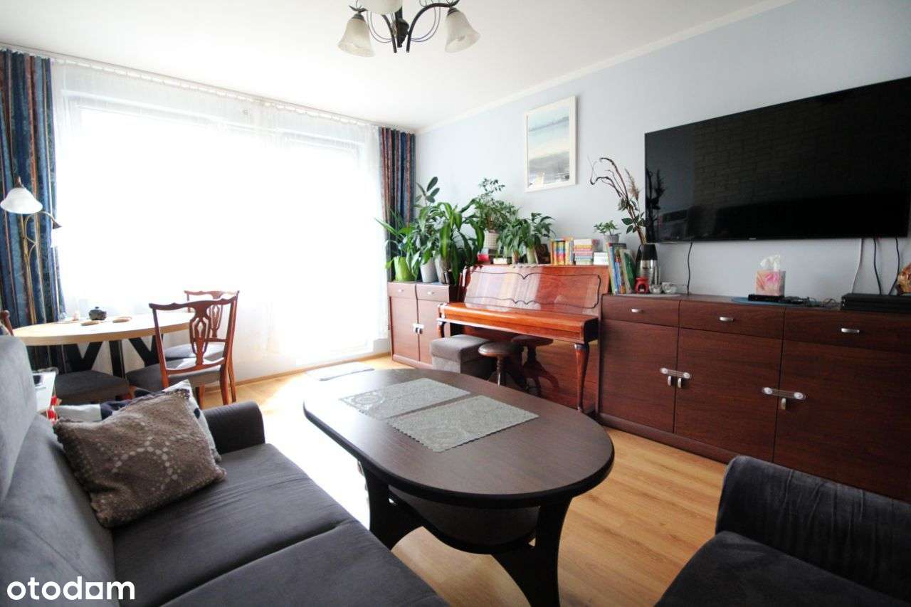 3-pokojowe mieszkanie w  ścisłym centrum - Pełny obrazek: 2/7