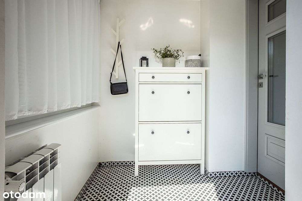 Dom w Starowej Górze- przestronny i funkcjonalny dla rodziny-8