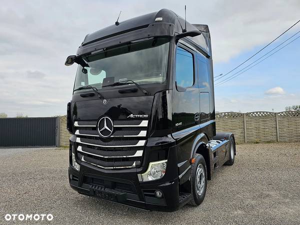 Mercedes-Benz Actros - 1