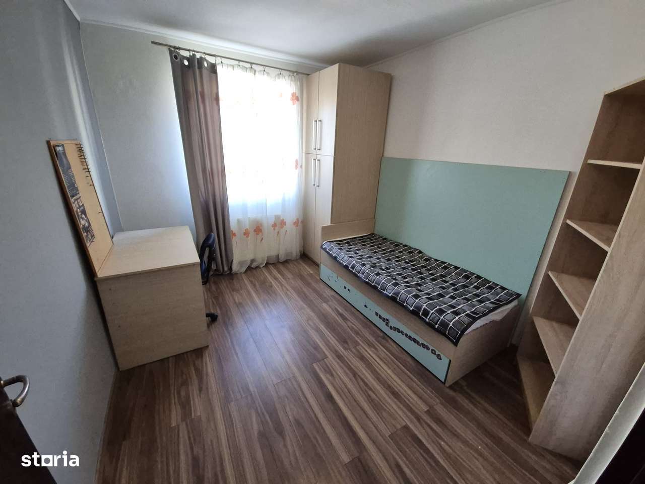 Apartament 3 camere, etaj 1, parcare , zona Florilor - Imagine principală: 5/11