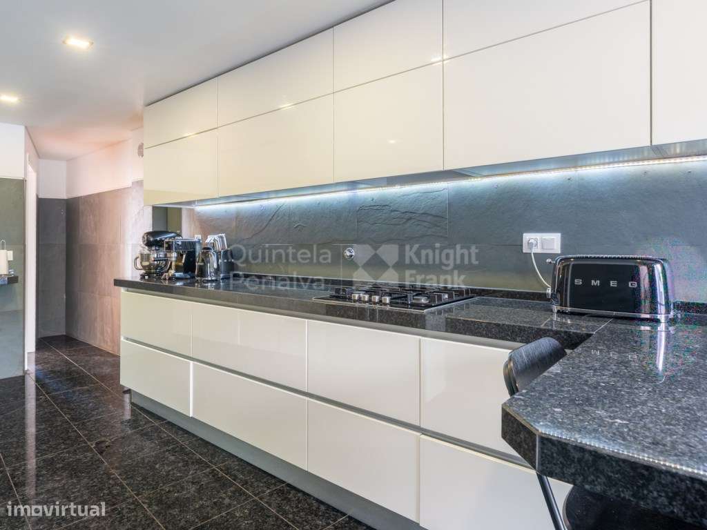 Moradia T3+1 com vista de Rio e Jardim na Lapa, Estrela - Grande imagem: 5/56