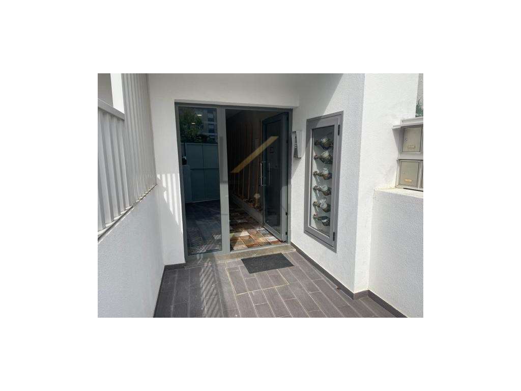 Apartamento T2, com varanda e arrecadação, Setúbal-25