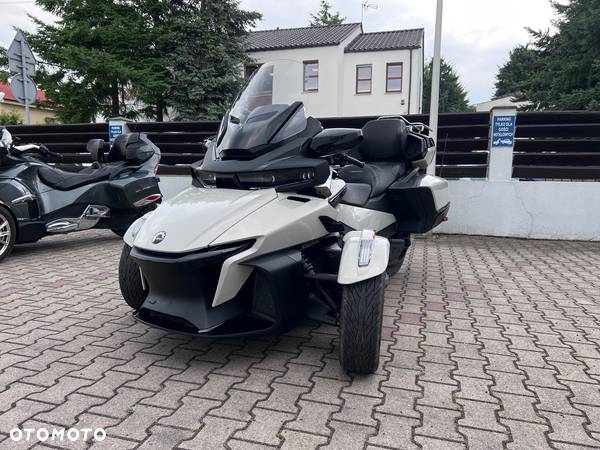 Can-Am Spyder - 7