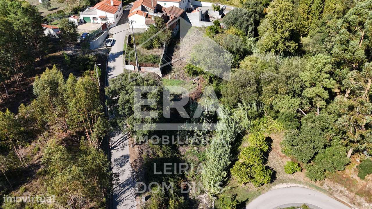 Terreno para construção com cerca de 900m²-6