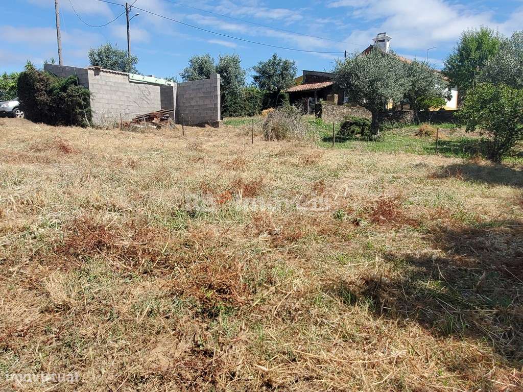 Terreno rústico com 400 m2, situado nas Limeiras. - Grande imagem: 4/10