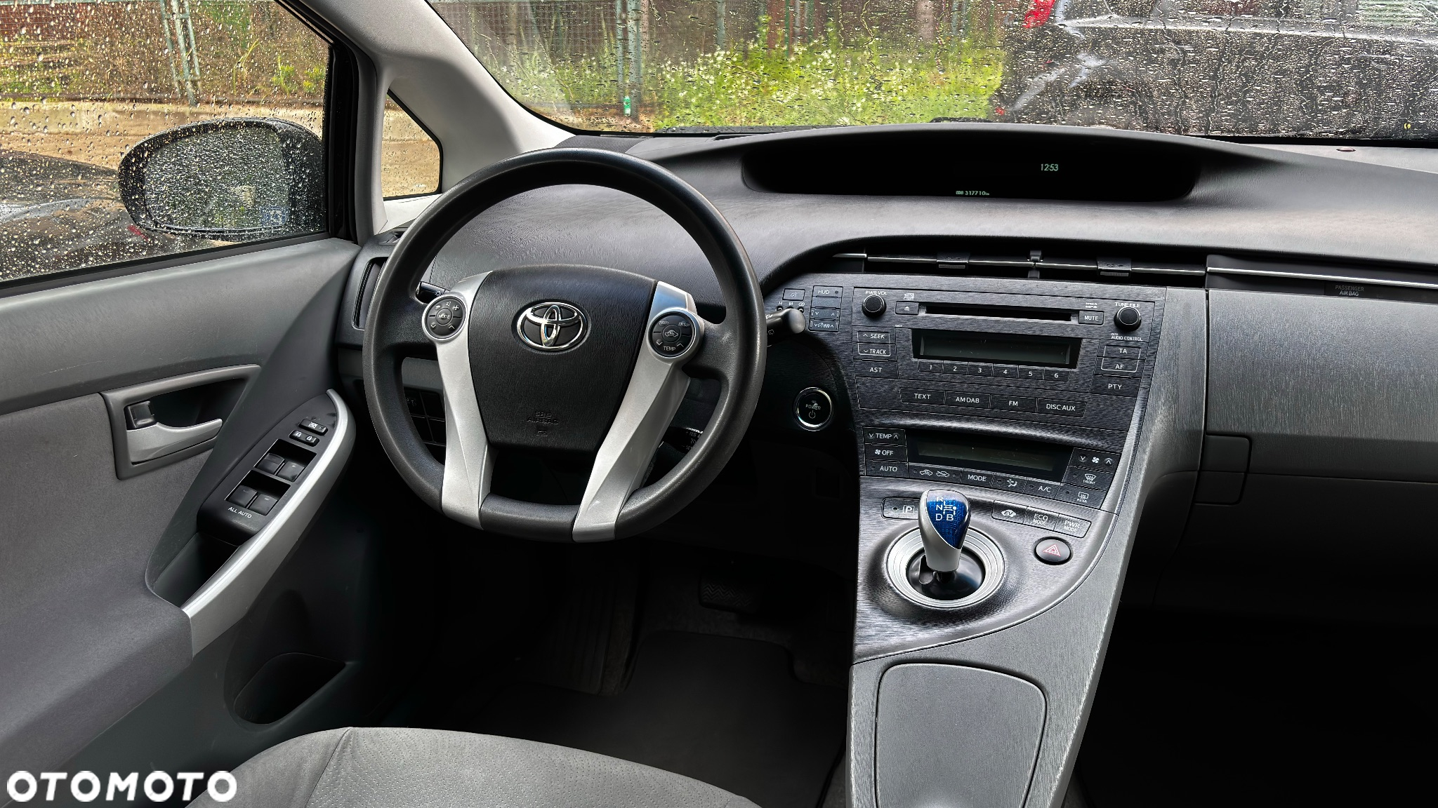 Toyota Prius - 9