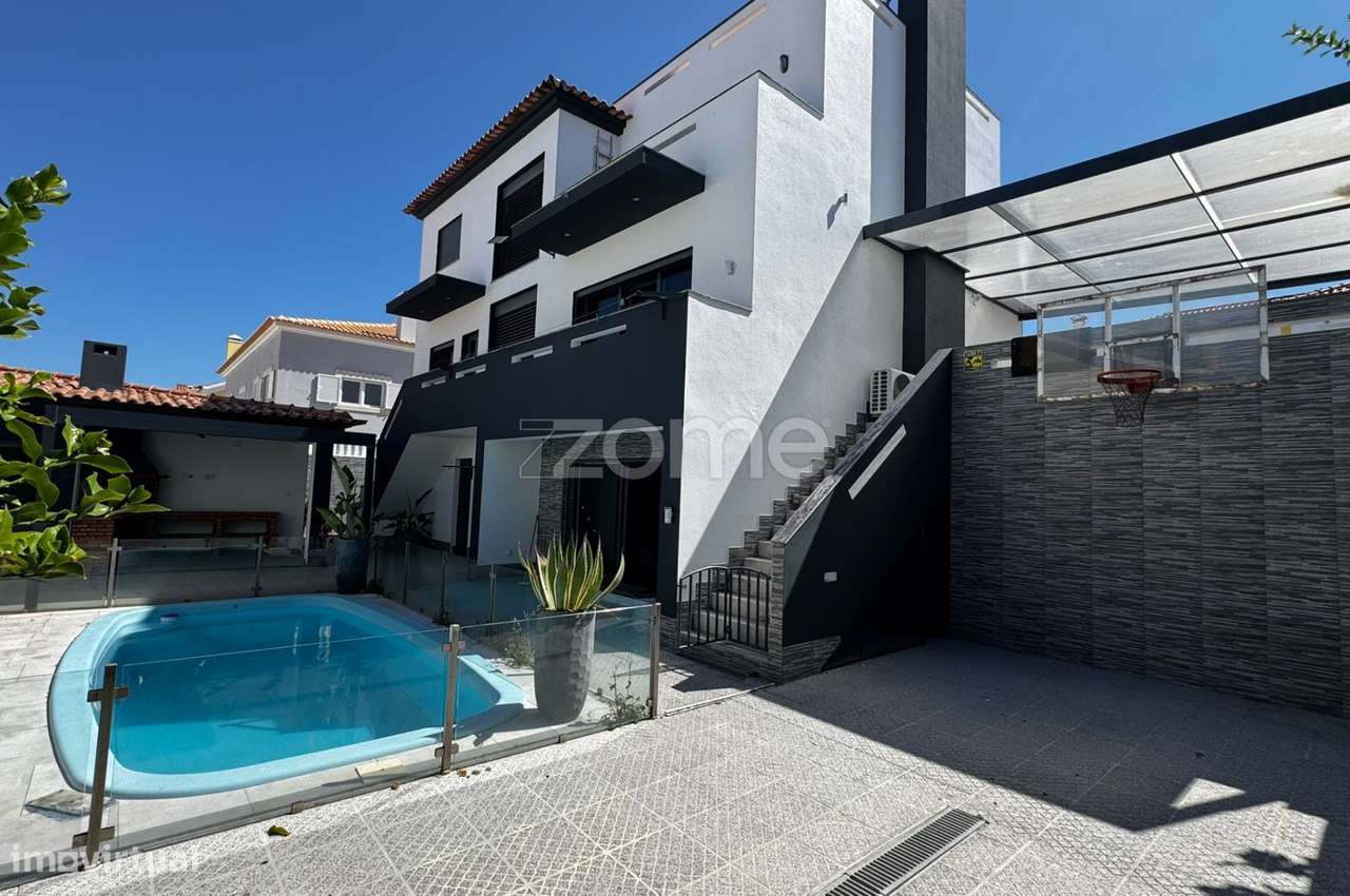 Moradia Contemporânea T6 com Piscina em Azeitão - Grande imagem: 2/50