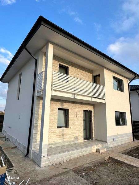 VILA 5 Camere 2 bai, 120mp util Miroslava-Vorovesti Strada UNIRII - Imagine principală: 4/8