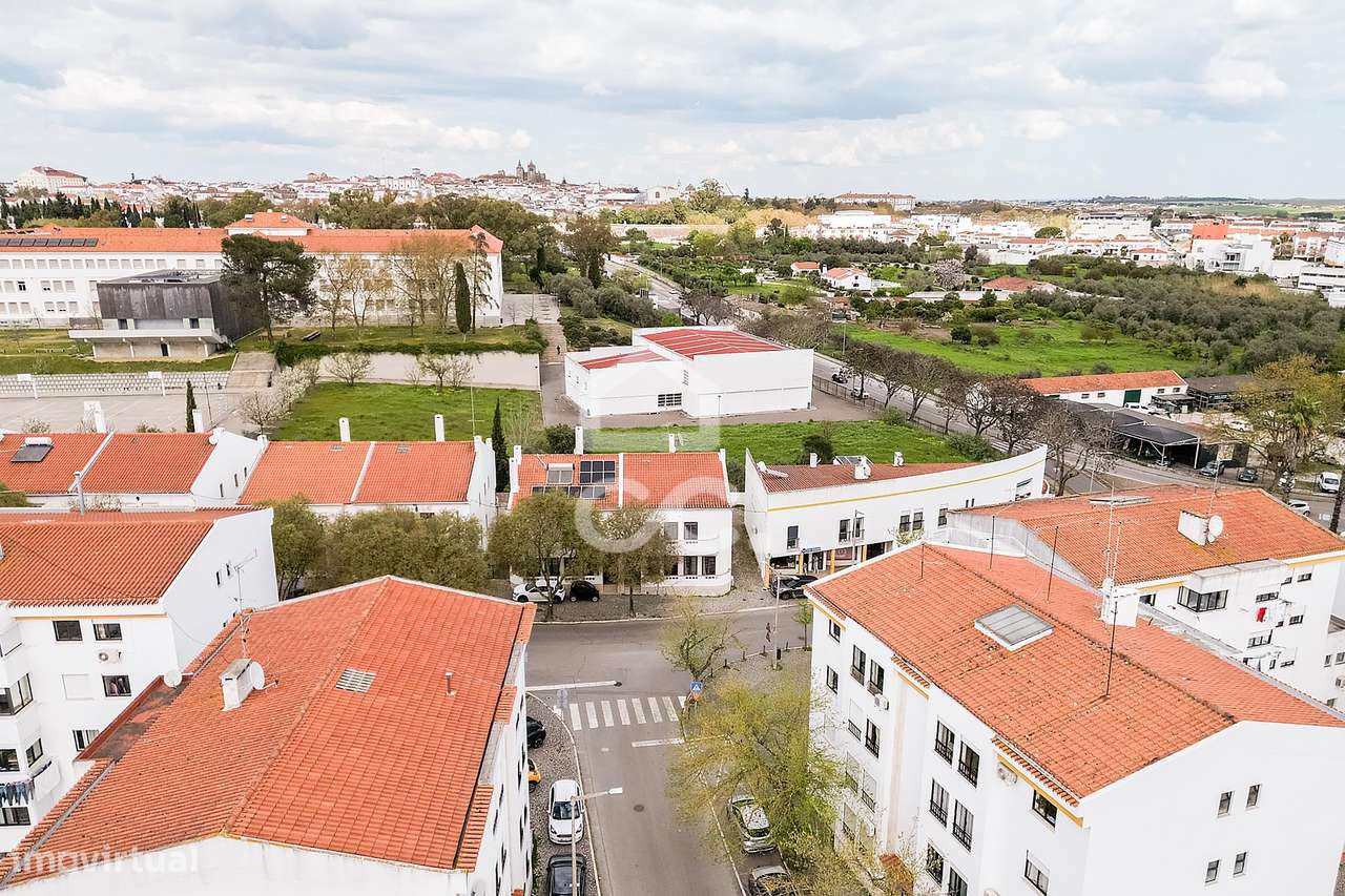 Espaço Comercial c/ 50 m² na Vila Lusitano, em Évora-11