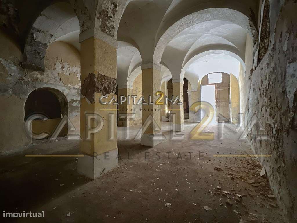 Prédio Devoluto com Projeto Aprovado na Baixa de Lisboa-35