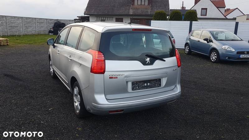 Peugeot 5008 1.6 THP Active 7os - 19