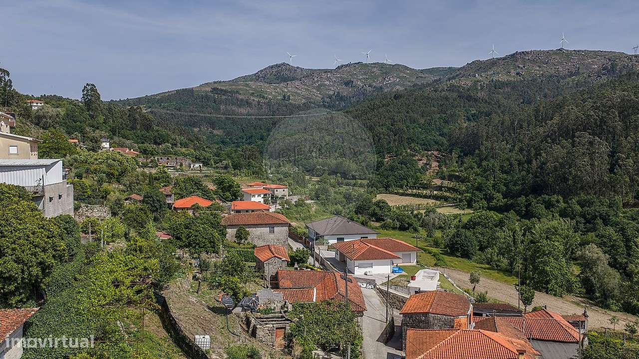 Moradia T4 para venda-16