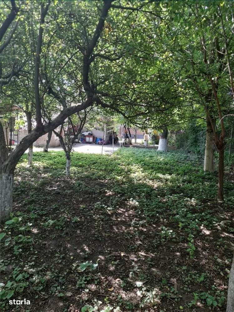 Teren de vanzare 690mp cu Casa batraneasca in Otopeni-Zona Centrala - Imagine principală: 2/6