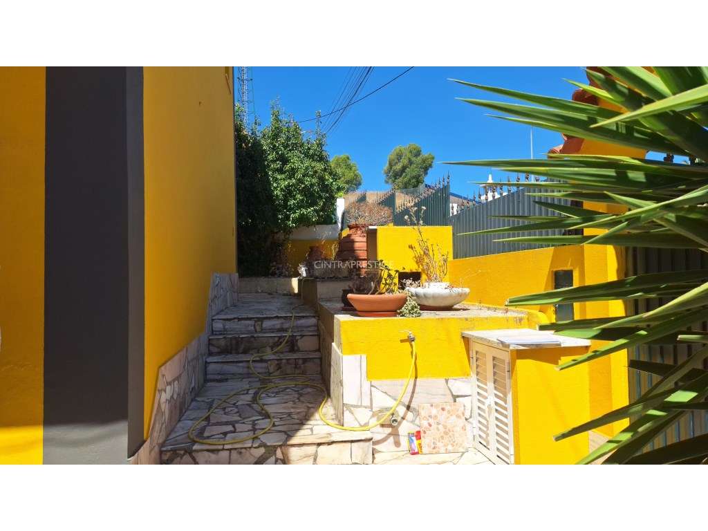 Moradia T4 em Alcabideche com Vista Panorâmica e Excelente Exposiçã... - Grande imagem: 5/49