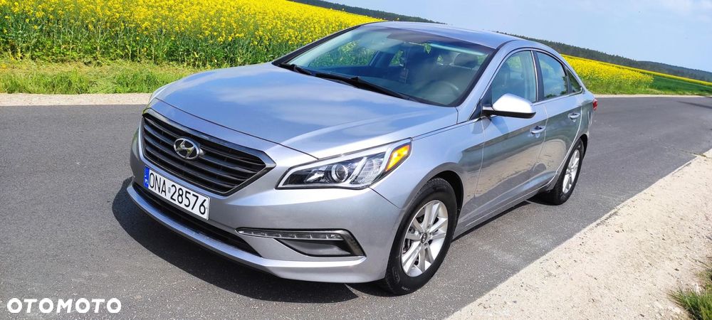 Hyundai Sonata - 1