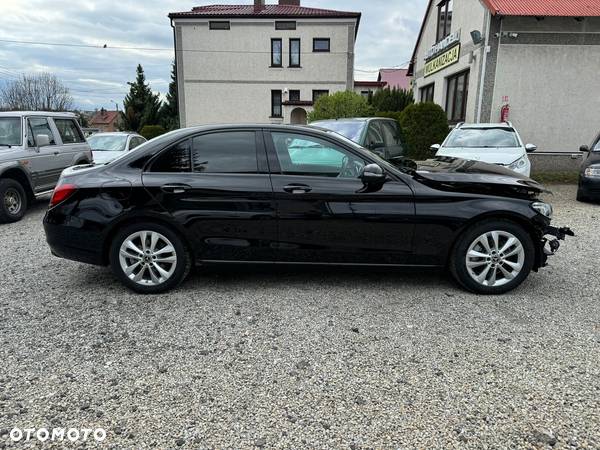 Mercedes-Benz Klasa C 220 d 9G-TRONIC - 20