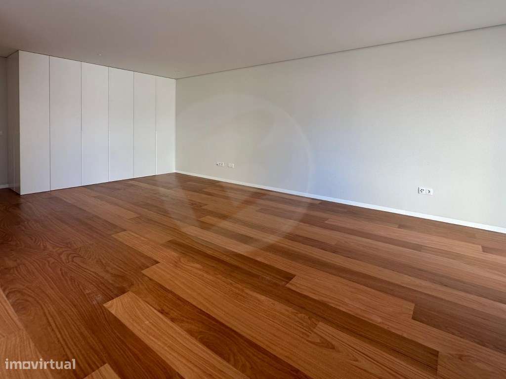 T3 no Centro da Cidade e Junto à Praia Póvoa de Varzim - Grande imagem: 3/25