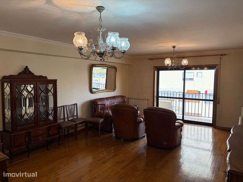 Arrendo apartamento T3 centro de Chaves - Grande imagem: 4/12