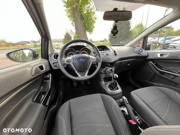 Ford Fiesta 1.25 Ambiente - 19