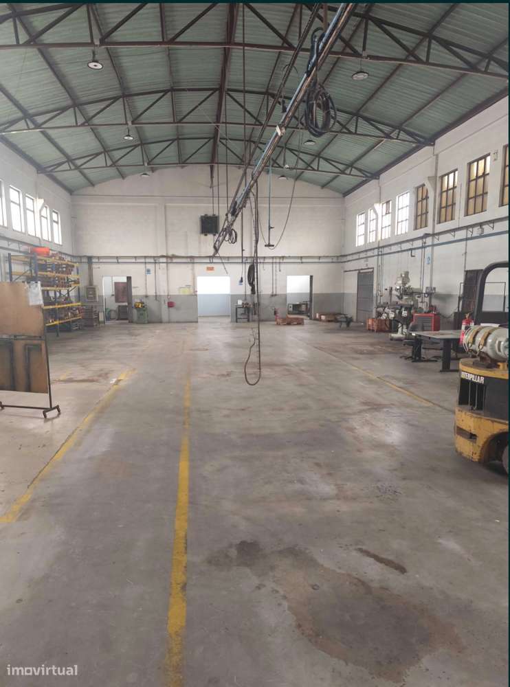 Pavilhão / Armazem na Marinha Grande
1.750 € - Grande imagem: 4/9