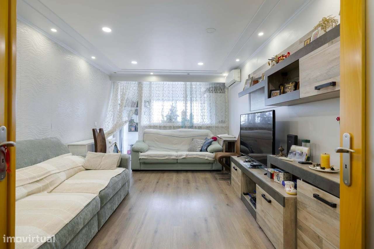 T3 em Parchal totalmente renovado - Grande imagem: 2/13