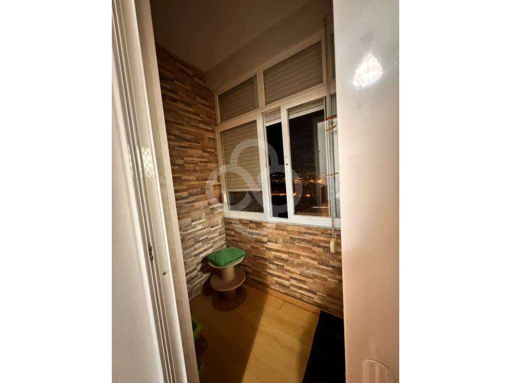 Quarto só para raparigas para arrendar com despesas incluídas Av. A... - Grande imagem: 4/7