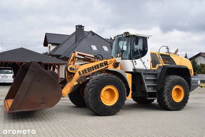 Liebherr L566 - 1