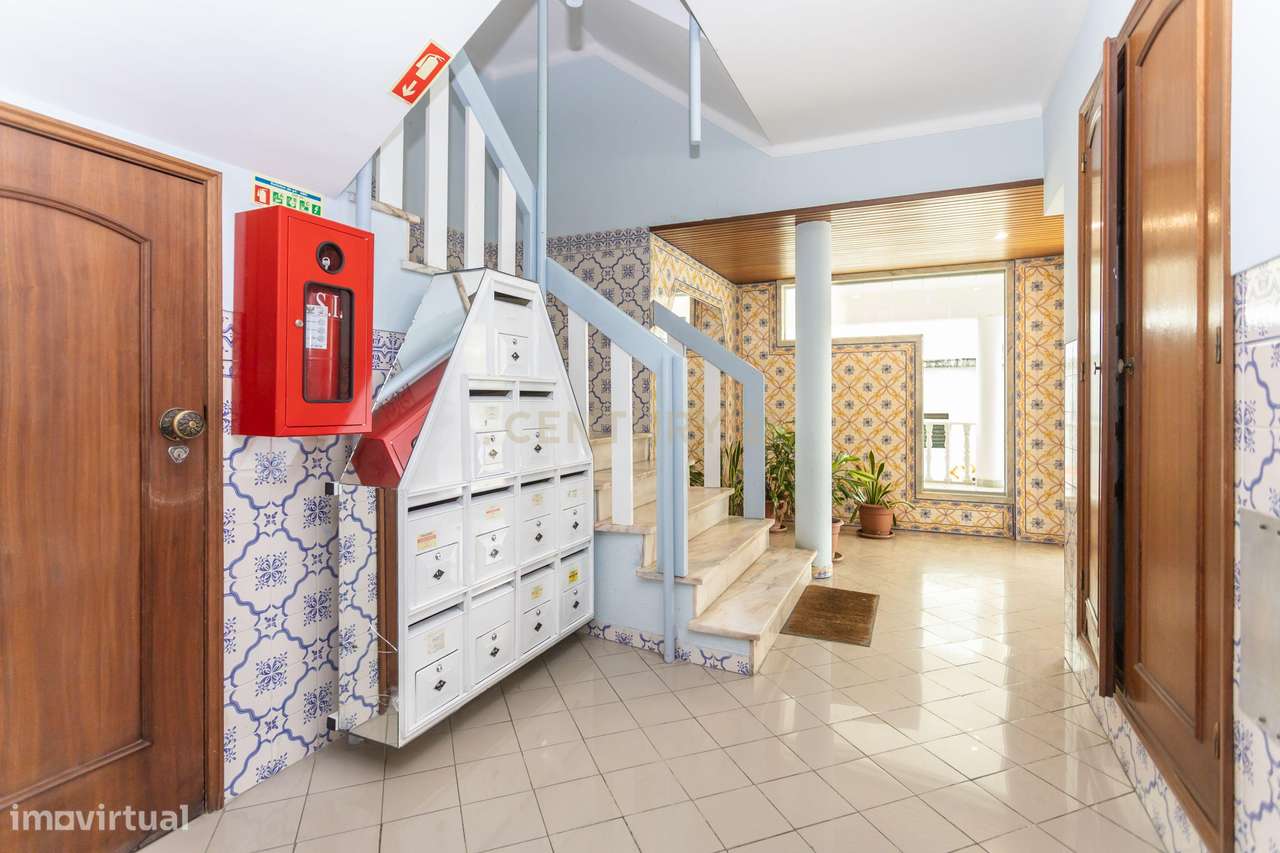 T1 Mobilado Para Arrendamento na Quinta de Santo António, Costa da Cap - Grande imagem: 4/31