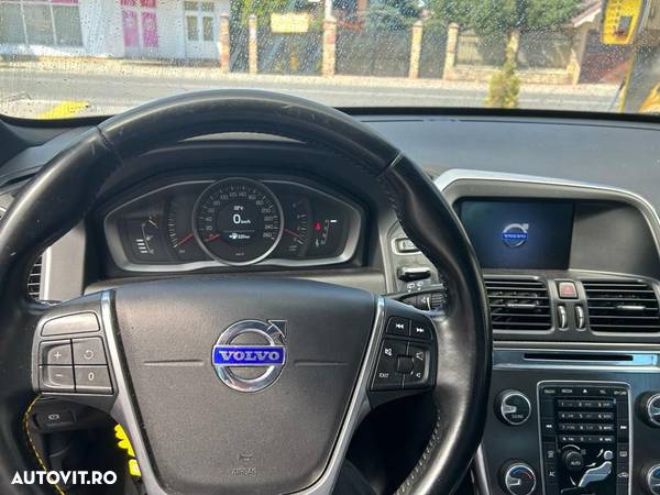 Volvo XC 60 D4 Geartronic Kinetic - 12