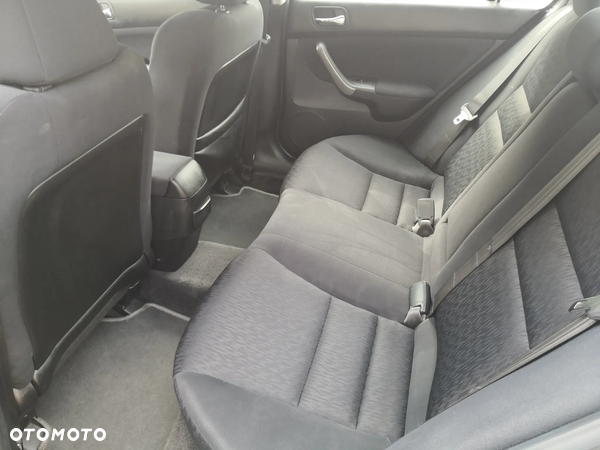 Honda Accord 2.0 Comfort - 6