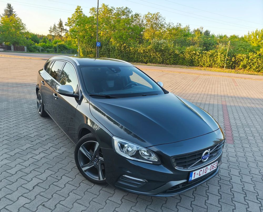Volvo V60 I D4 Geartronic Momentum 2014