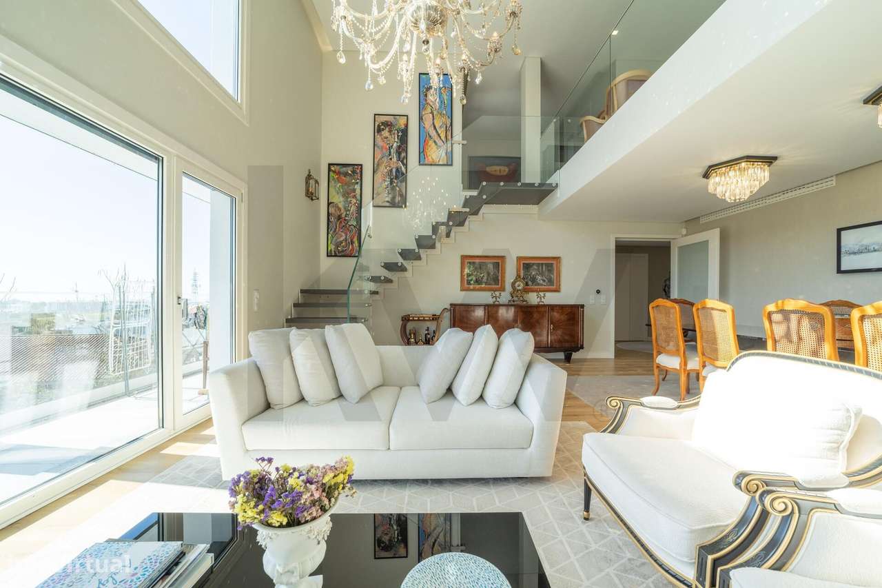 Duplex de Luxo em Oeiras: Onde a Sofisticação Contemporânea encontra o - Grande imagem: 4/50