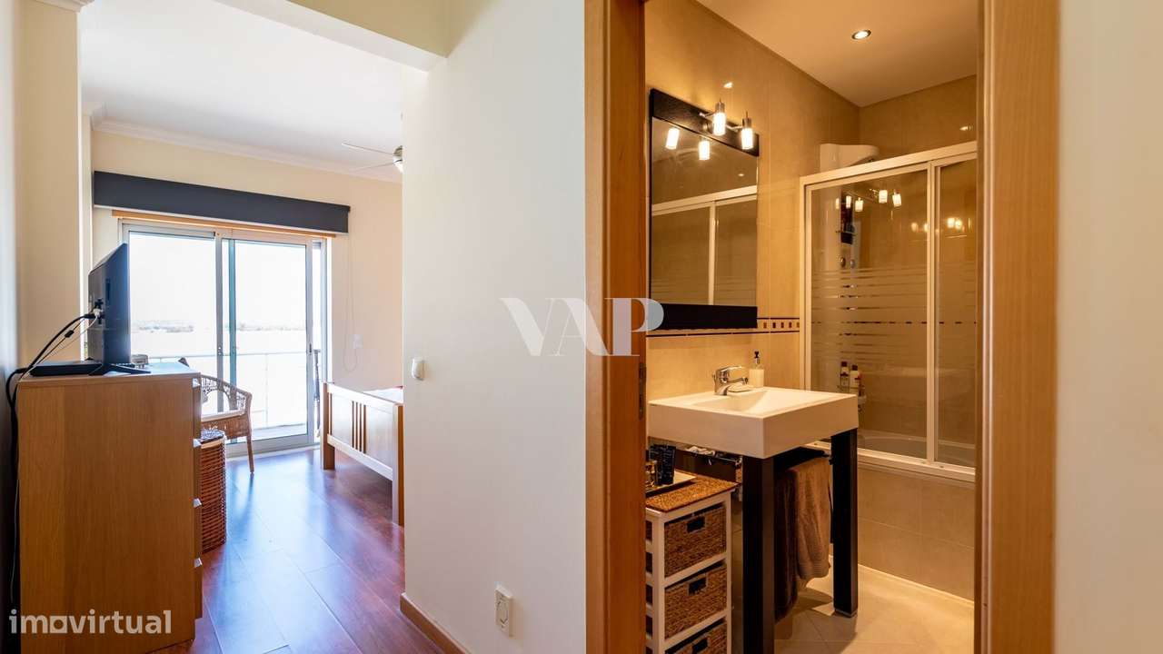 Moradia V3+2 em Condomínio Fechado com Vista Mar em Vilamoura-15