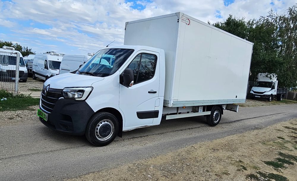 Renault Master 2021