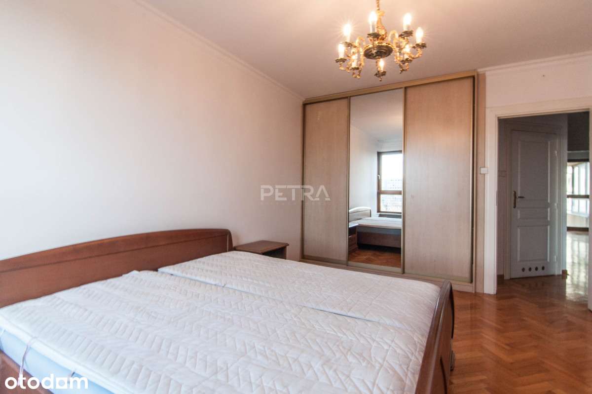 Blisko CH Arkadia i metra Dworzec Gdański-7