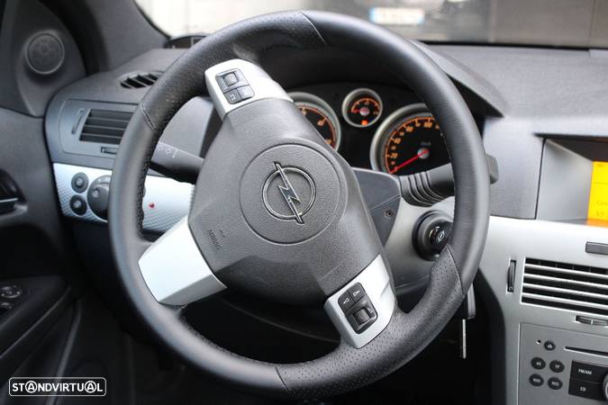 Opel Astra GTC 1.3 CDTi - 18