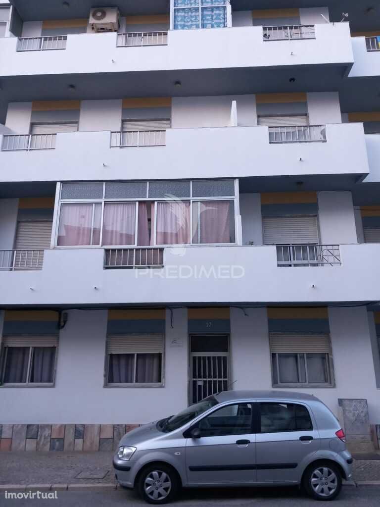 APARTAMENTO T2 EM QUARTEIRA