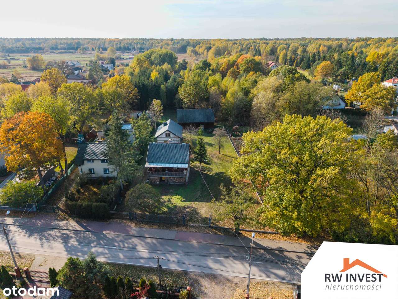 Dom 90 m² na dużej działce 1685 m² w otulinie lasu/Media w działce-8