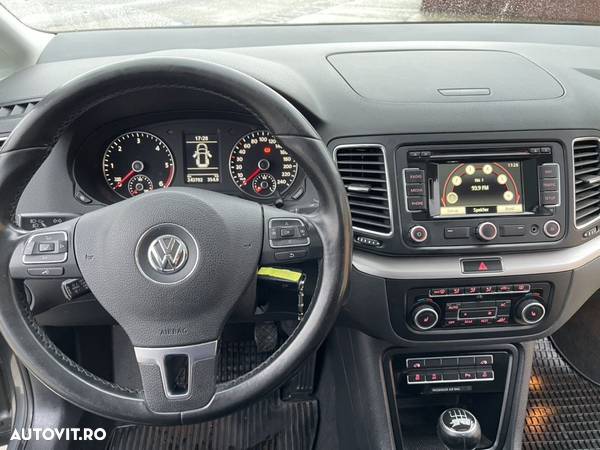 Volkswagen Sharan 2.0 TDI BlueMotion Technology Highline - 32