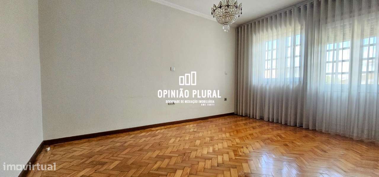 Moradia Tipologia T5 Independente com Conforto e Privacidade-15