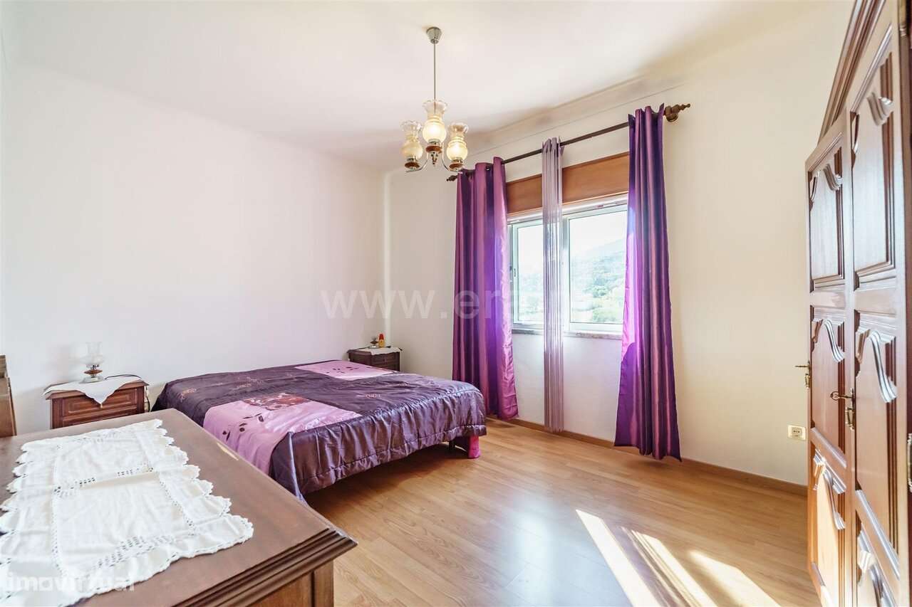 Moradia Isolada T5 / Covilhã, Teixoso-10