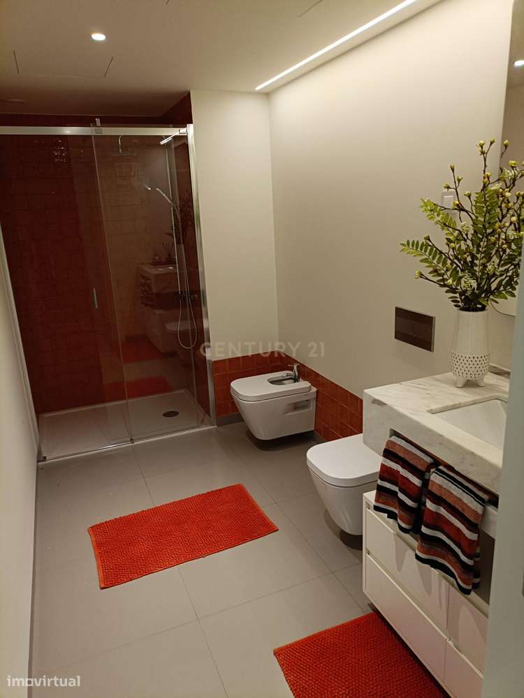 Excelente Apartamento T2 bastante Central no Areeiro com Jardim Privat-19