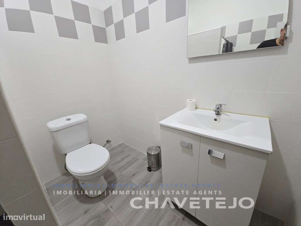 Apartamento T2 com garagem dupla e vista para o Castelo de Tomar-14