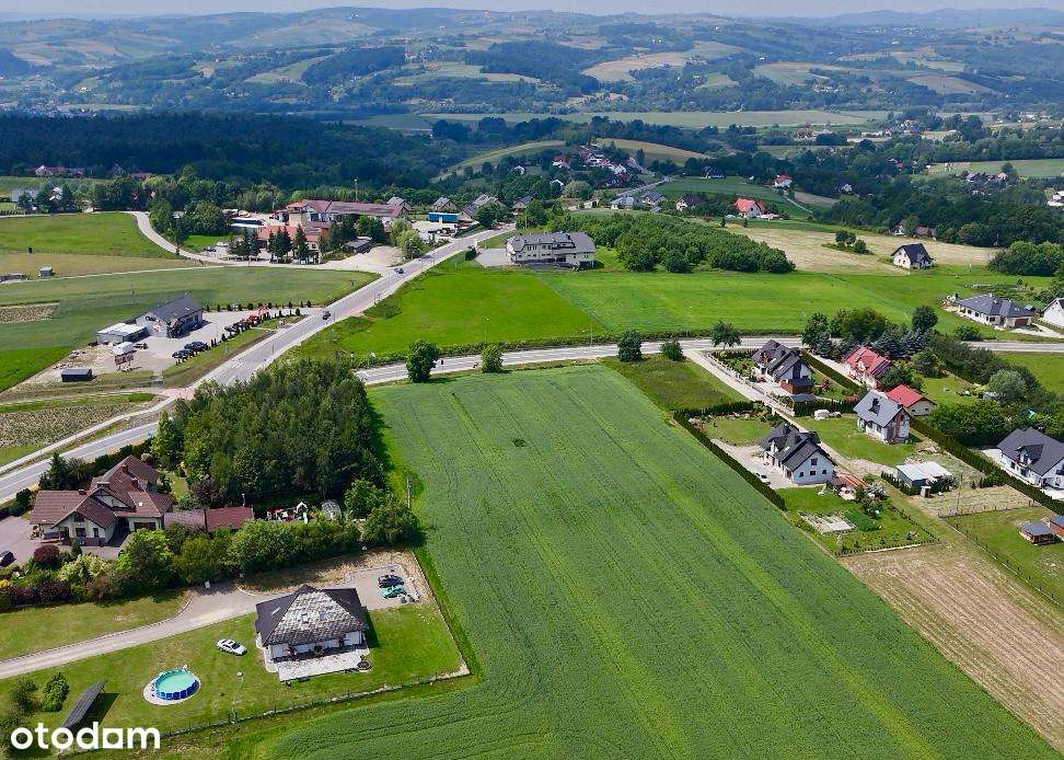 Działka inwestycyjna przy drodze wojewódzkiej -Siedliska -gmina Bobowa-1