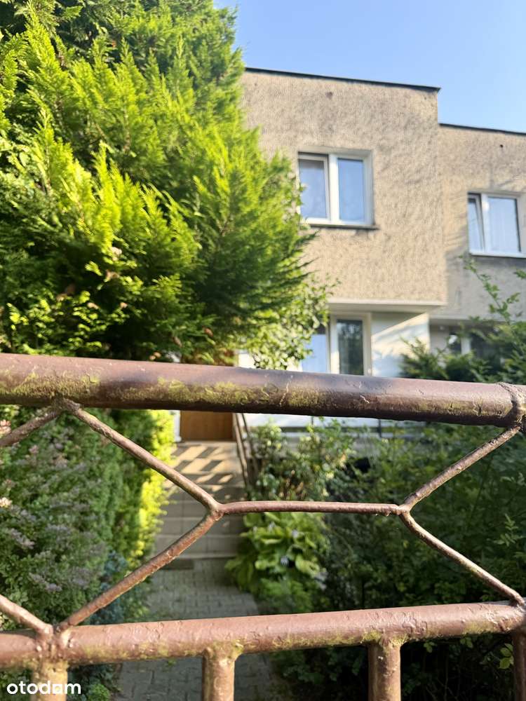 Dom szeregowy w Katowicach z garażem , piwnicą